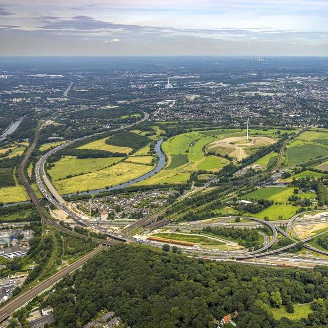 Die A40 ist im Kreuz Kaiserberg über das Wochenende teilweise gesperrt.
