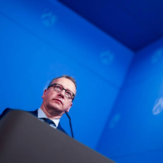 Benjamin Limbach (Bündnis 90/Grüne), Minister der Justiz des Landes Nordrhein-Westfalen, bei der Kabinetts-PK zur Umsetzung des Maßnahmenpakets zu Sicherheit, Migration, Prävention. Am 10. September 2024 hatte die NRW-Landesregierung das umfangreichste Maßnahmenpaket im Bereich Sicherheit, Migration und Prävention in der Geschichte Nordrhein-Westfalens beschlossen. (zu dpa: «Richteraffäre: Untersuchungsausschuss vernimmt ersten Zeugen»)