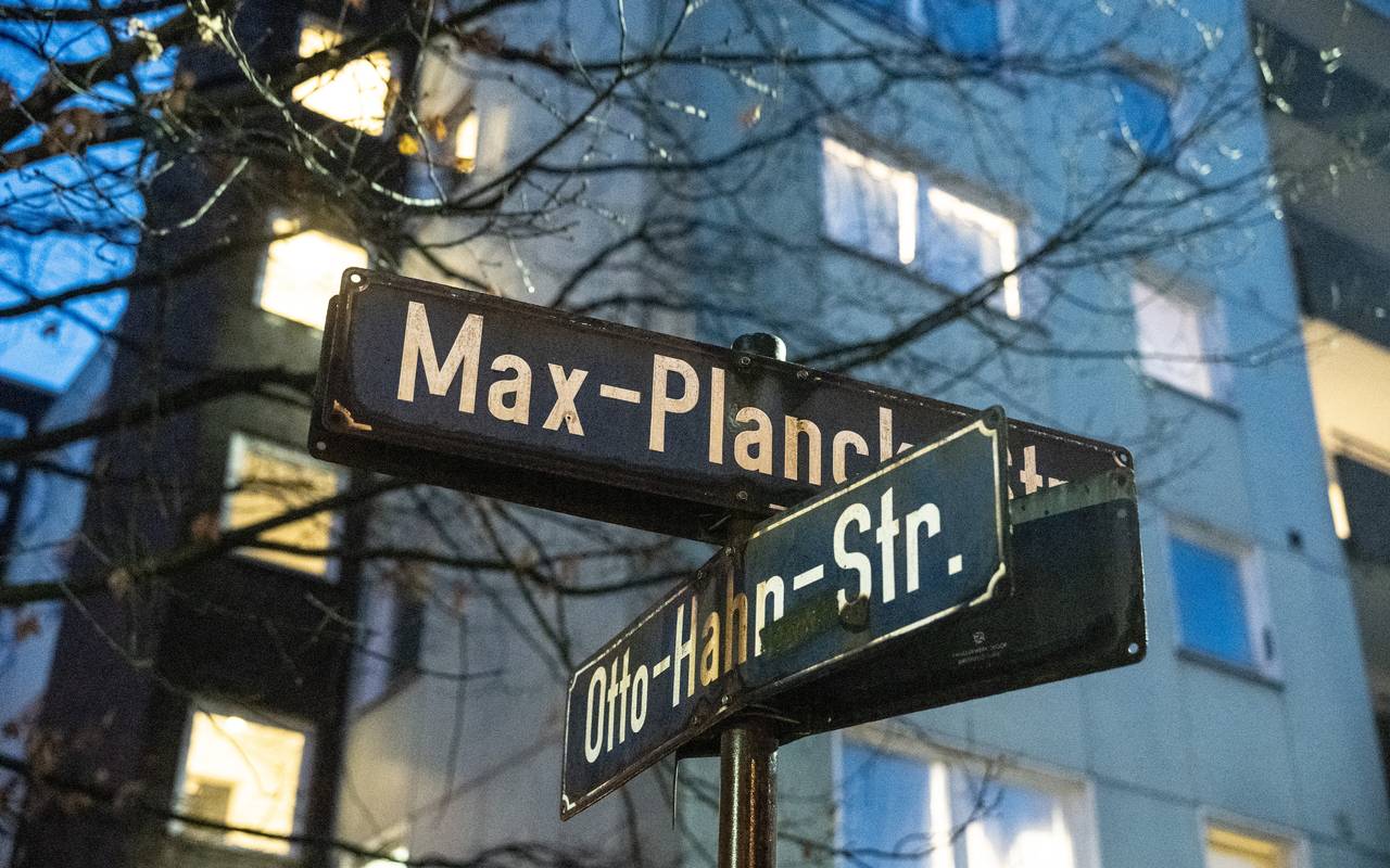 Die Stadt Duisburg hat heute das vierte Mal Kontrollen an der Otto-Hahn-Straße in Neumühl durchgeführt.