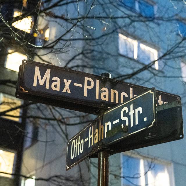 Die Stadt Duisburg hat heute das vierte Mal Kontrollen an der Otto-Hahn-Straße in Neumühl durchgeführt.