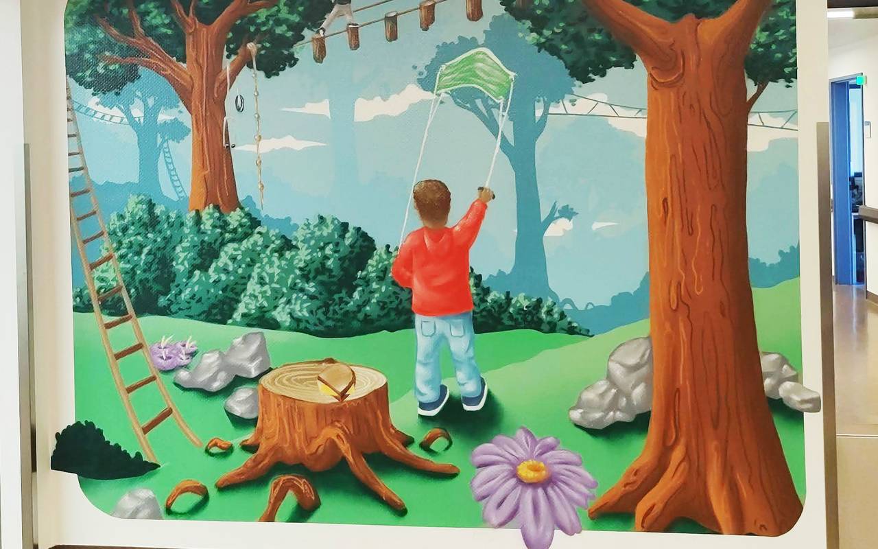 Bunte Bilder im Duisburger Sana-Klinikum