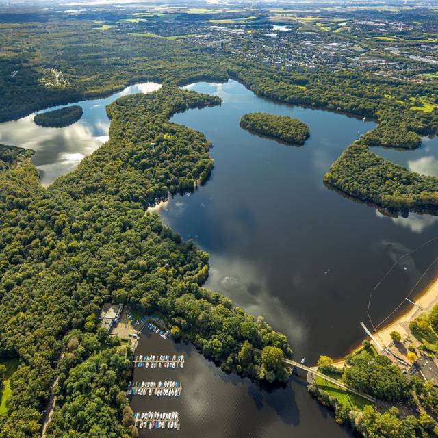 Sechs Seen Platte in Duisburg Wedau aus der Luft umfassende Perspektive bei schönem Wetter