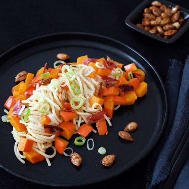 Spaghetti mit Kürbis und Bacon
