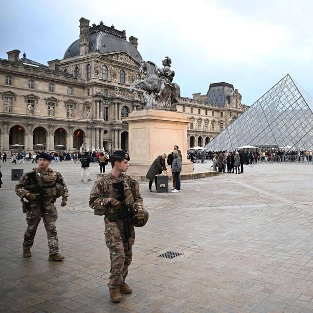 Nach Juwelendiebstahl im Louvre