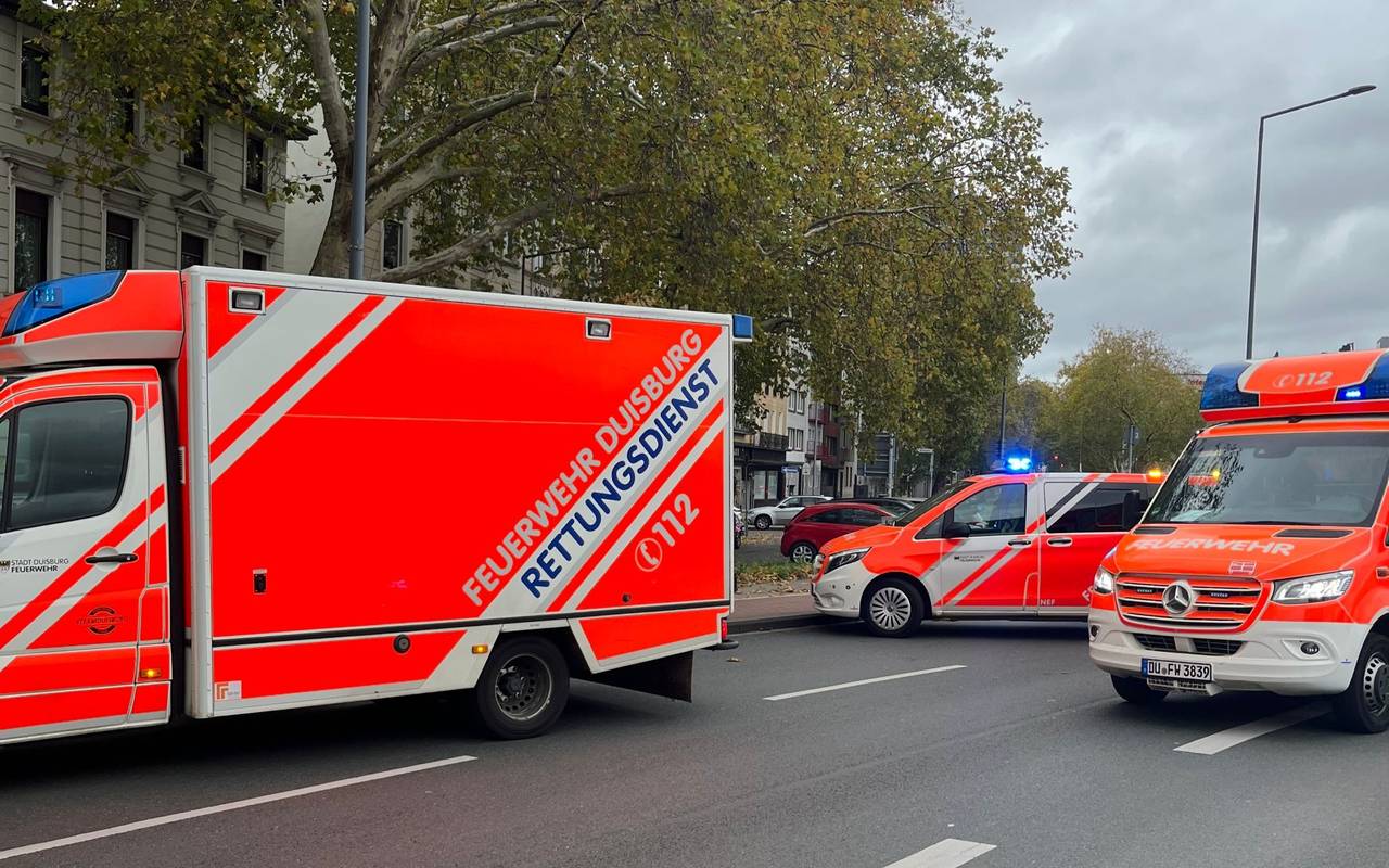 Tödlicher Unfall in Duisburg: 85-Jähriger stirbt nach Crash in der Stadtmitte