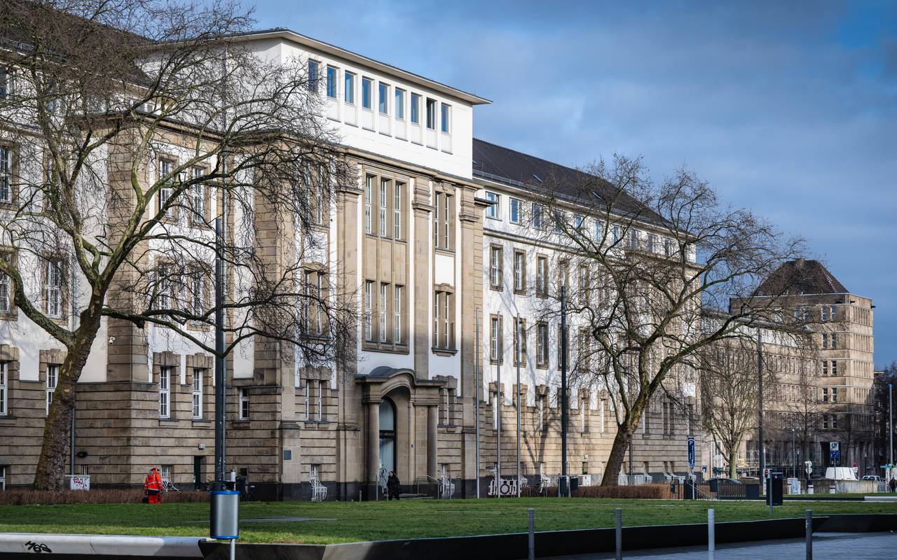 Urteil: Sicherungsverwahrung nach Missbrauchsversuch im Internet