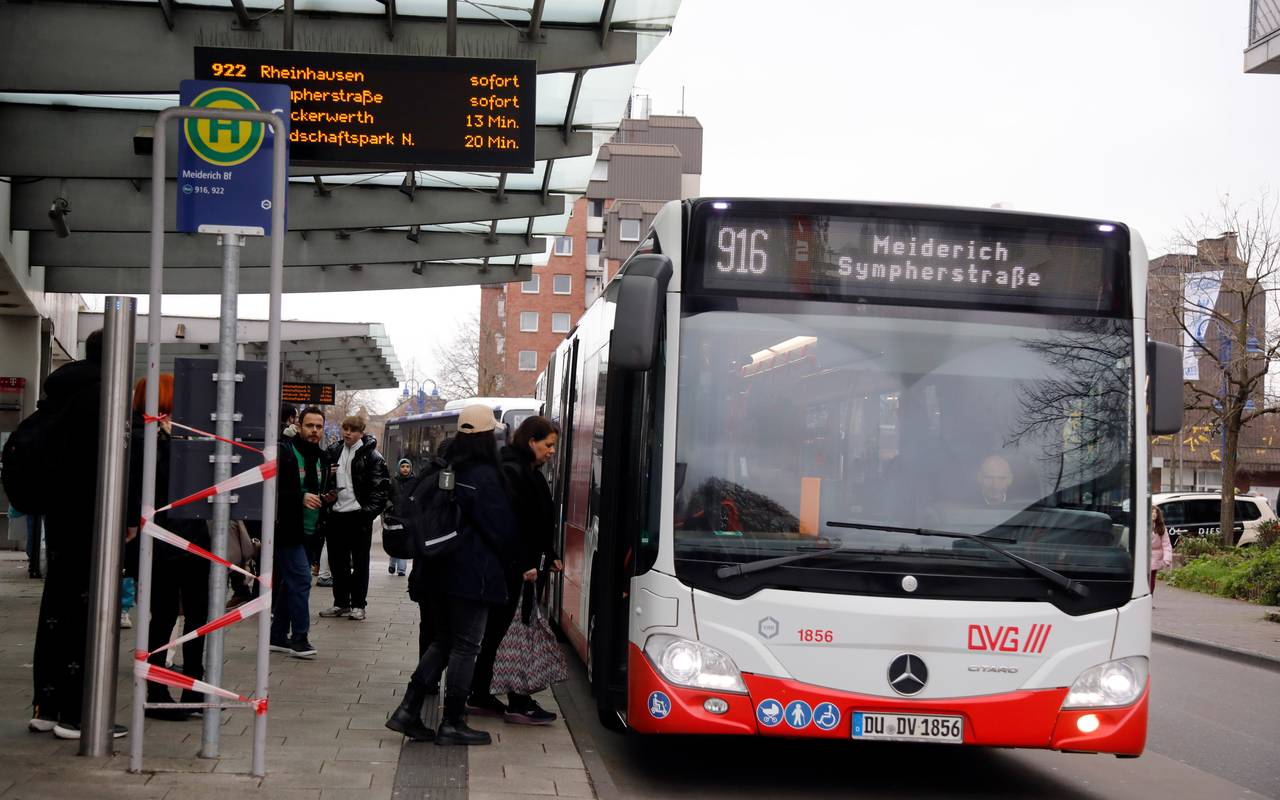DVG stockt Fahrplan zur Weihnachtsmarkt-Saison auf