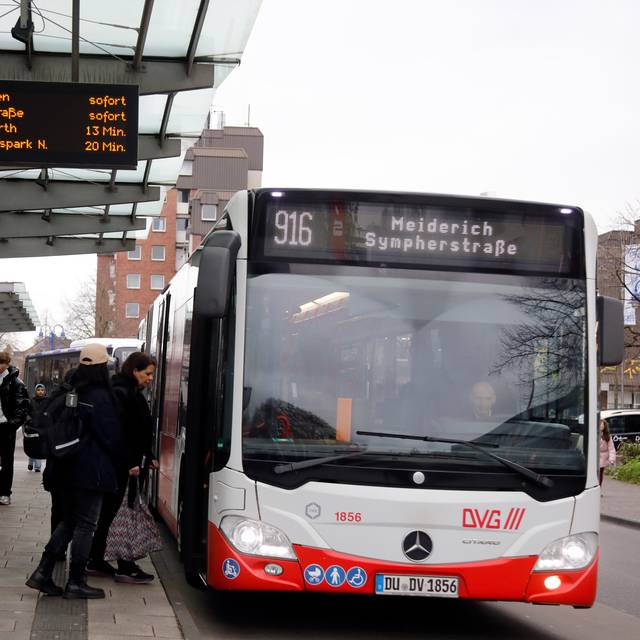 DVG stockt Fahrplan zur Weihnachtsmarkt-Saison auf