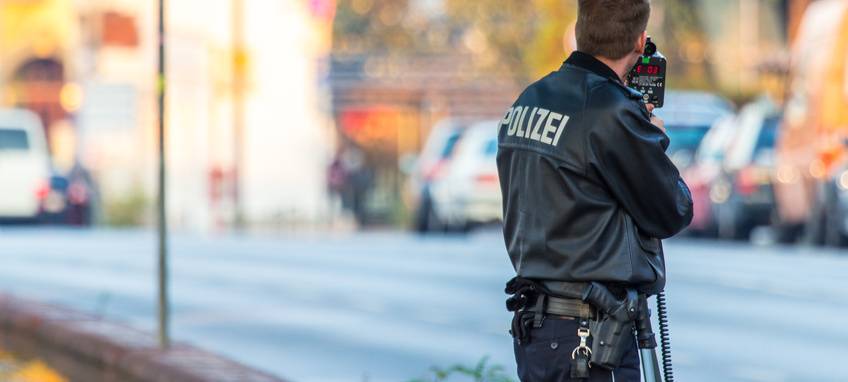 Raser in Duisburg-Rheinhausen gehen Polizei ins Netz
