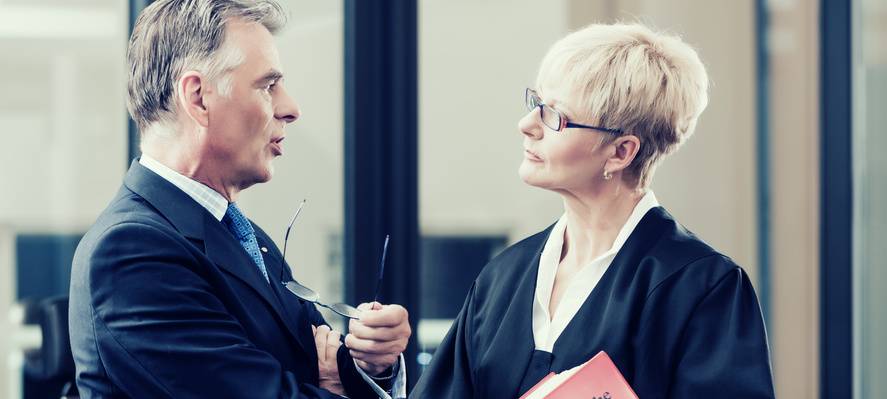 Bewährungsstrafe nach Übergriff an Haltestelle