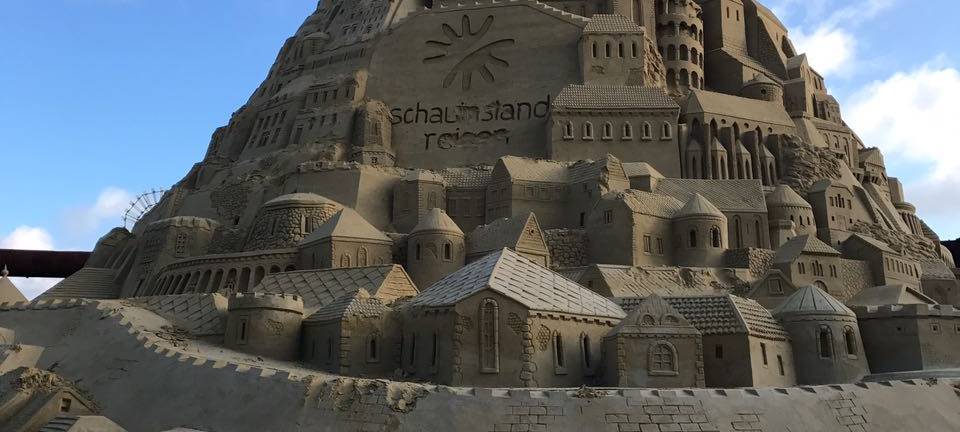 Sandburg-Weltrekord soll zurück nach Duisburg kommen