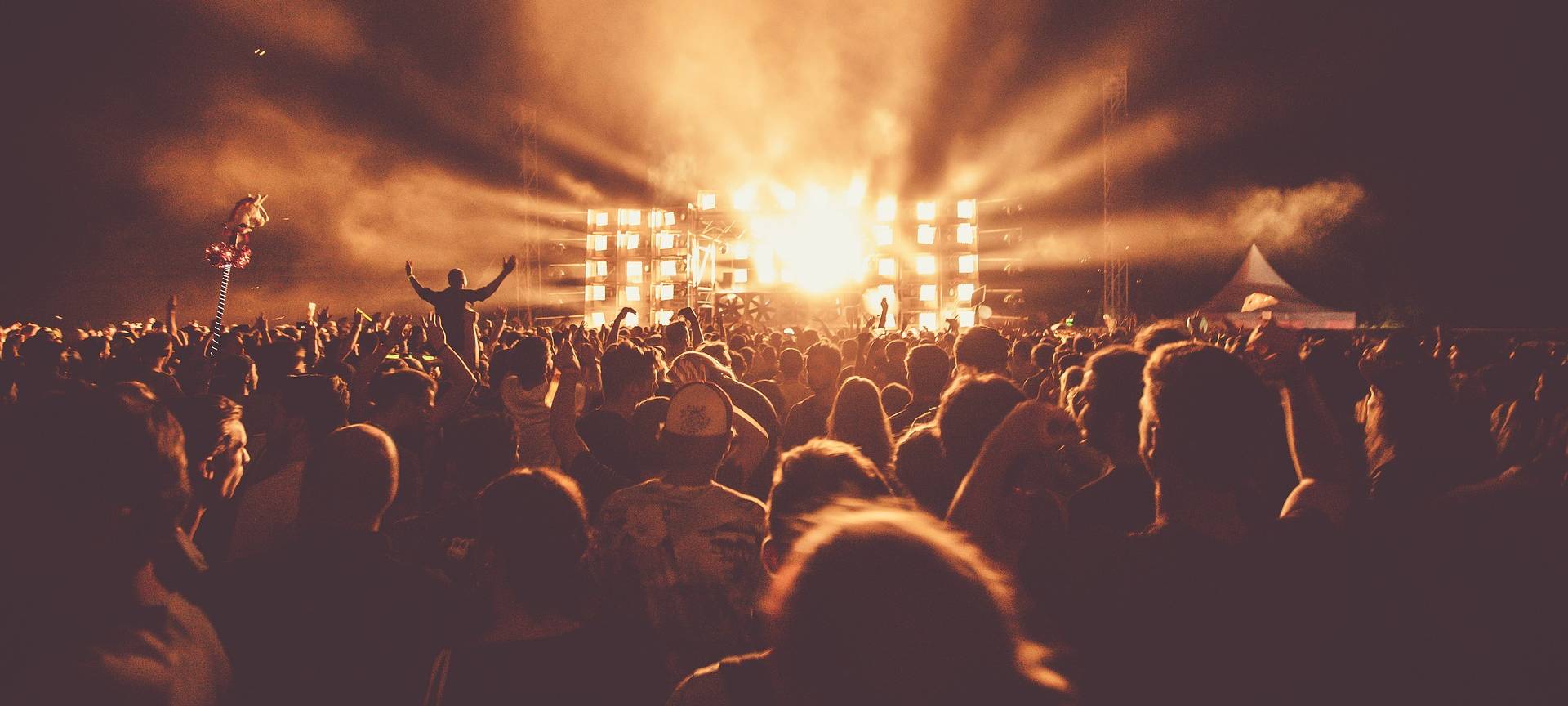 Corona: Großveranstaltungen bis 31. August verboten