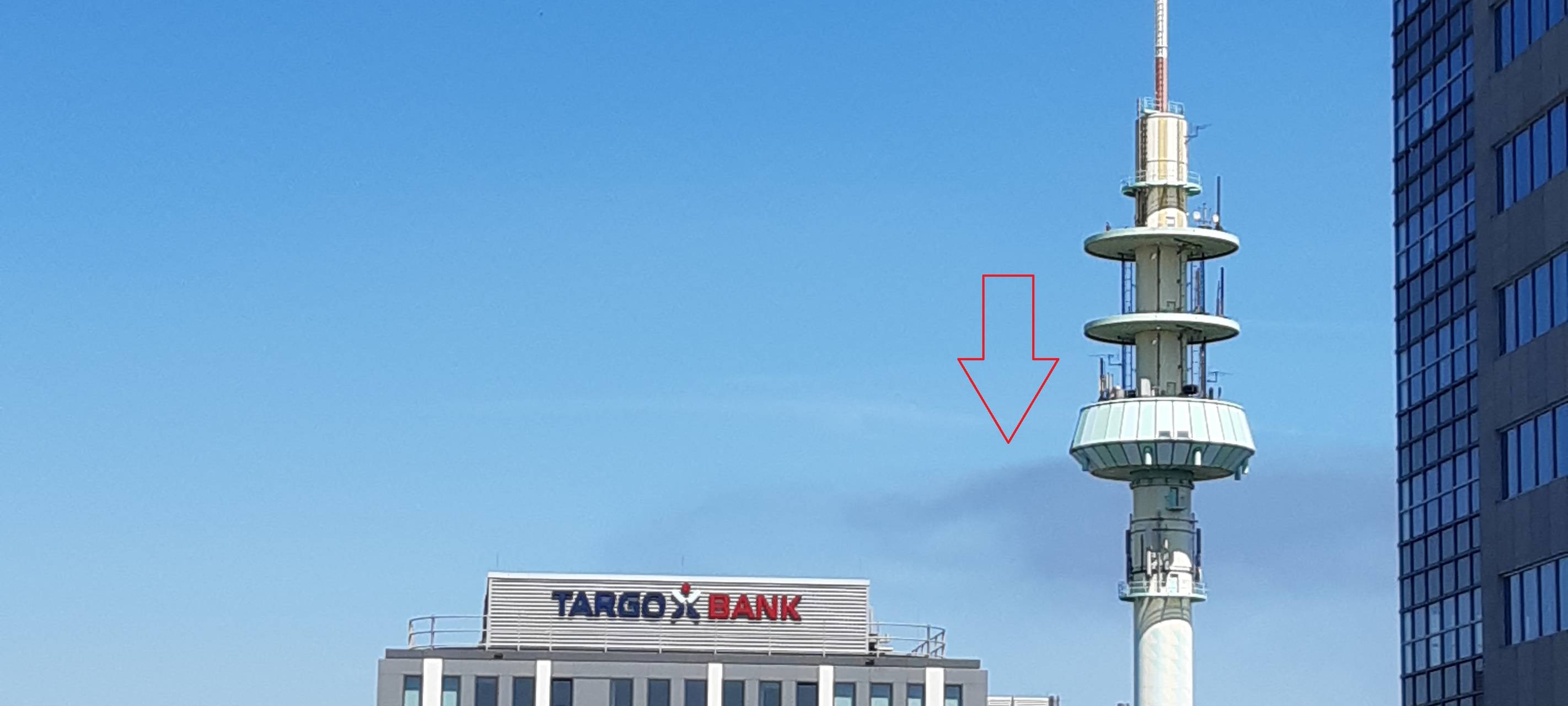 Wegen Brand in Essen: Rauchwolke über Duisburg