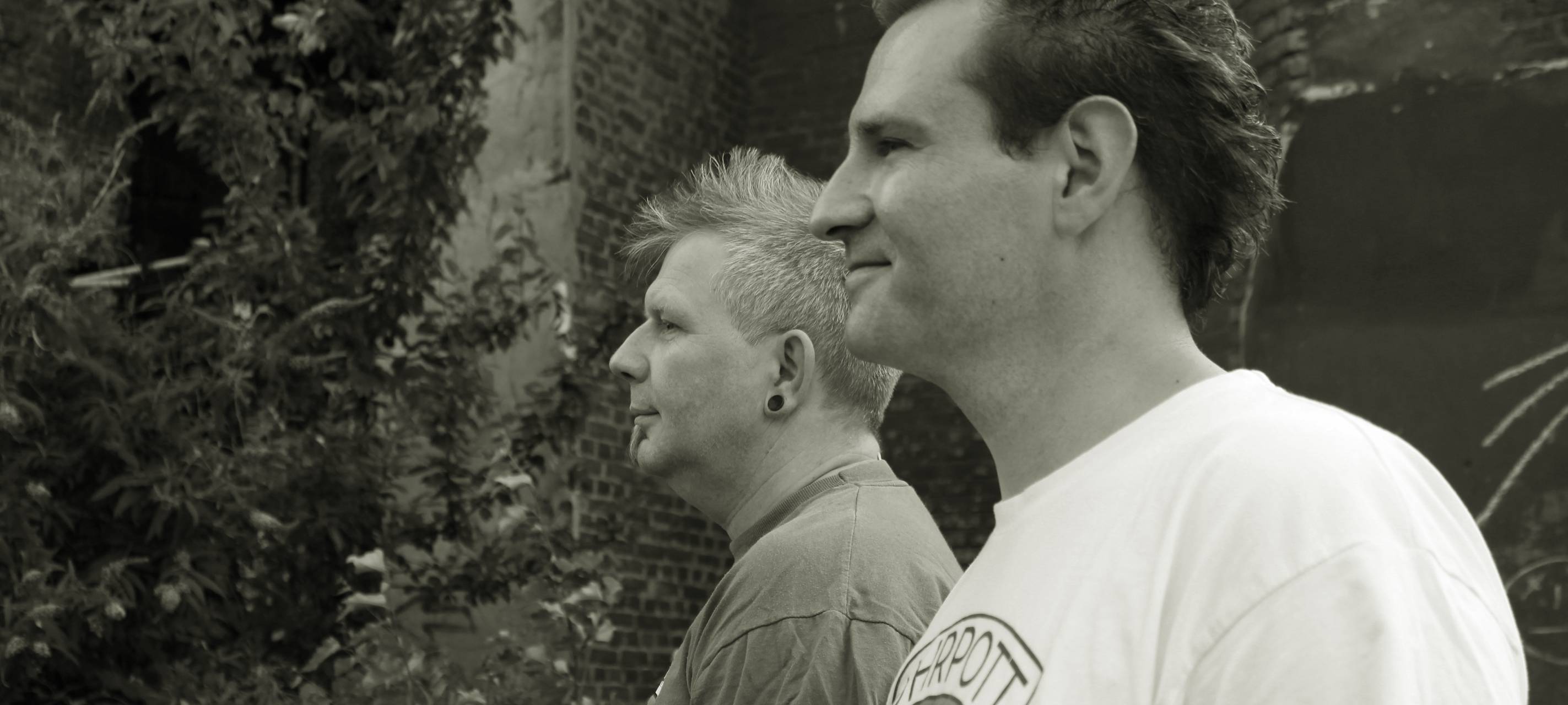 Überflüssig am 4. Mai in den Ruhrcharts