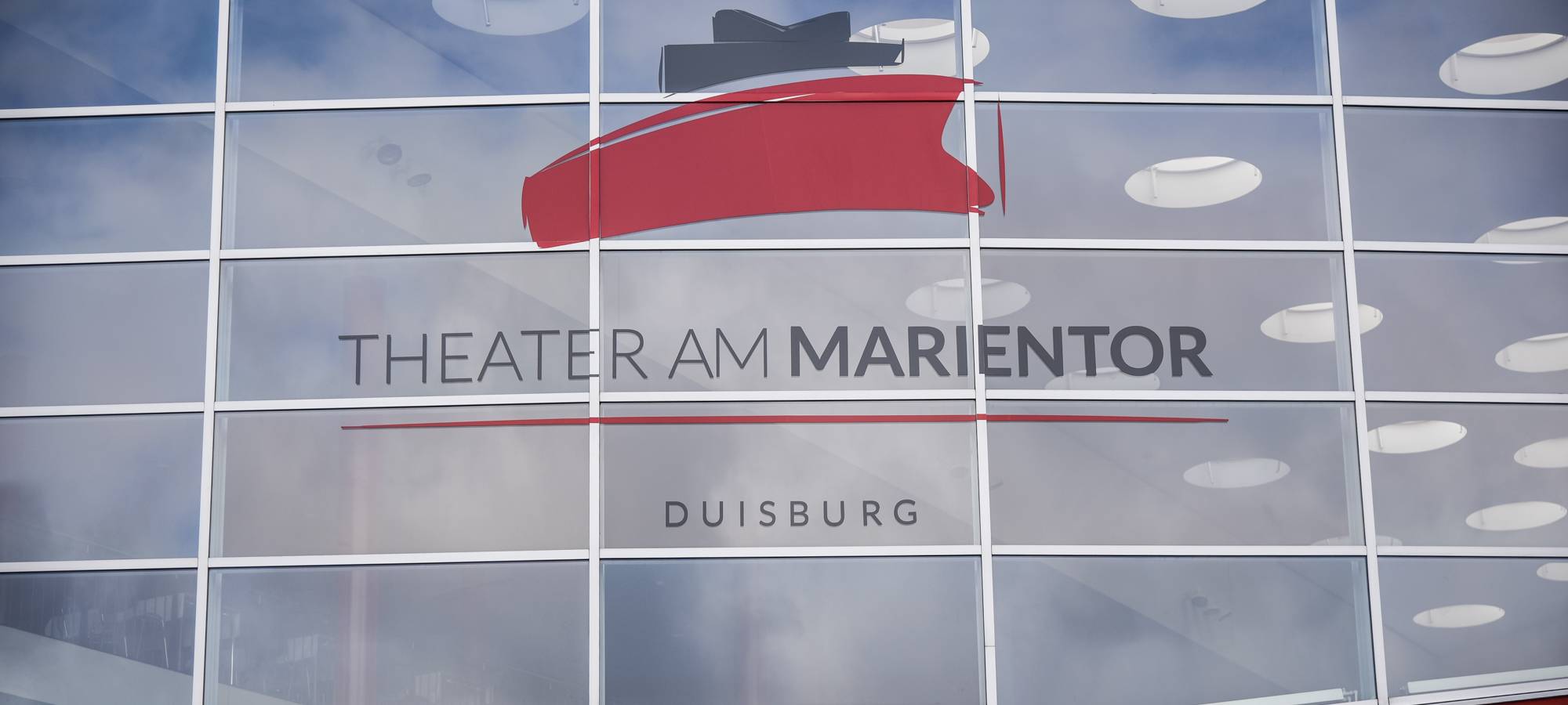 "Wallace"-Weltpremiere im TaM steht auf der Kippe