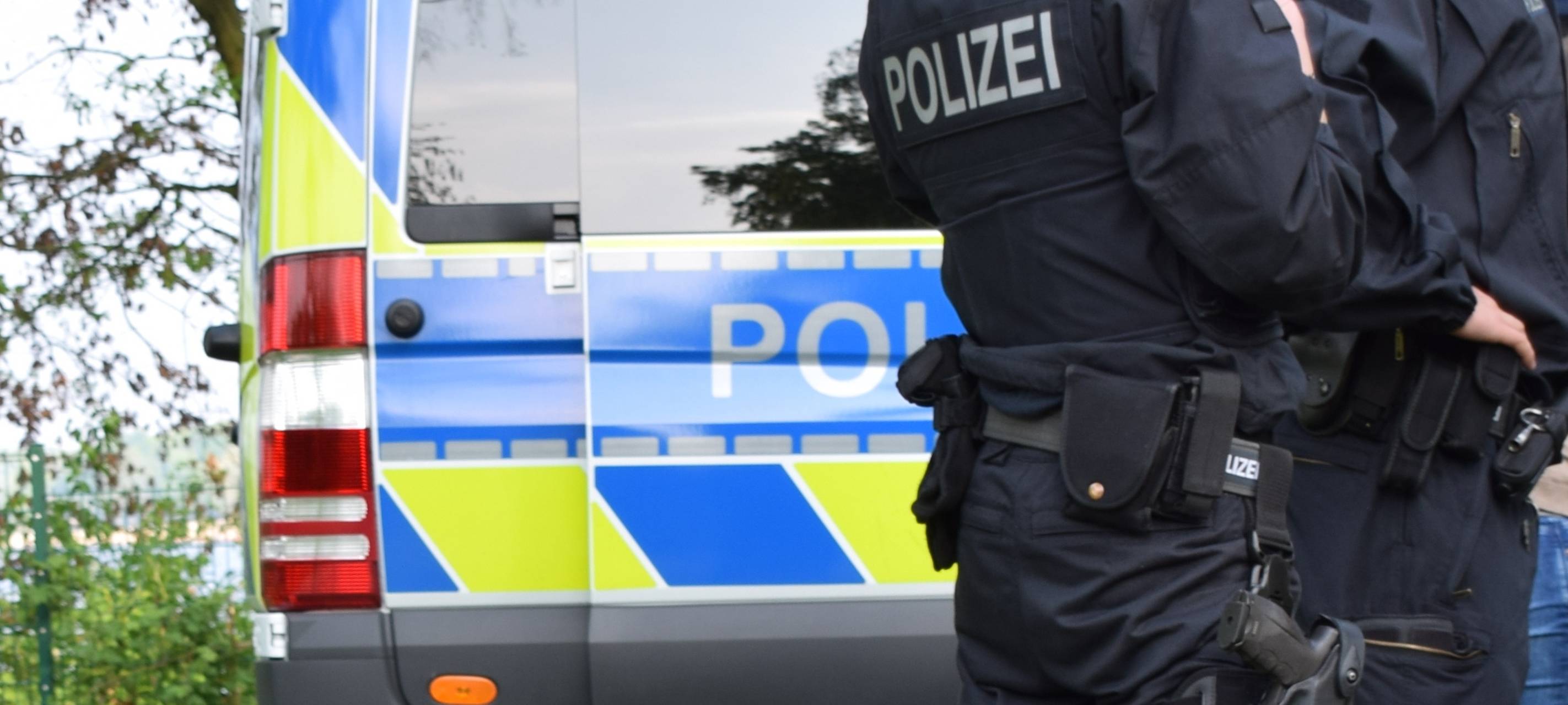 Tankstellenüberfälle: Polizei sucht Zeugen