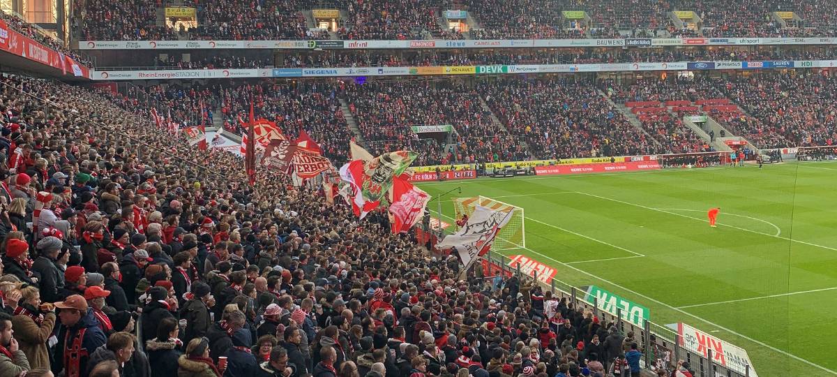Umfrage: Wünscht ihr euch eine vorzeitige Fan-Rückkehr in die Fußballstadien?