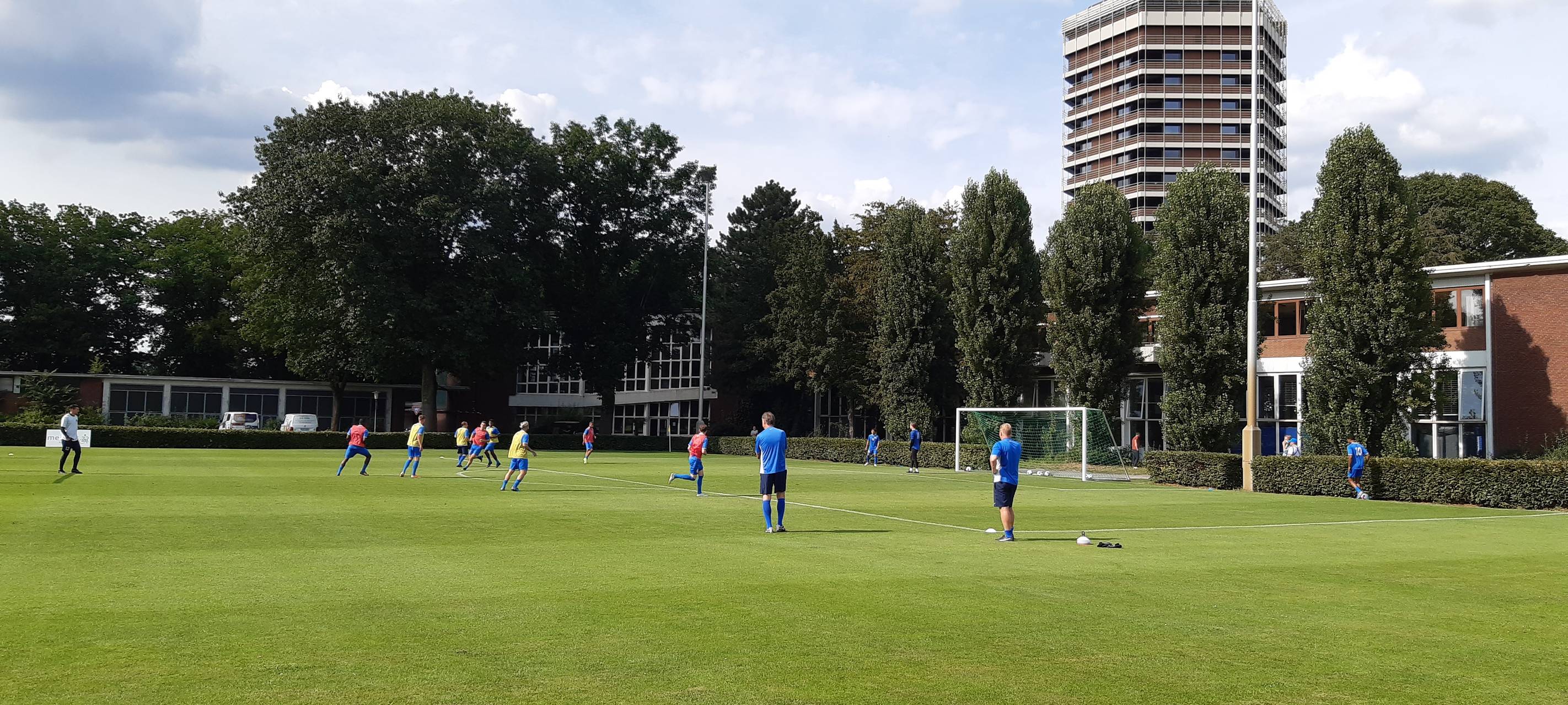 Duisburg sucht neue Schiedsrichterinnen für den Fußball