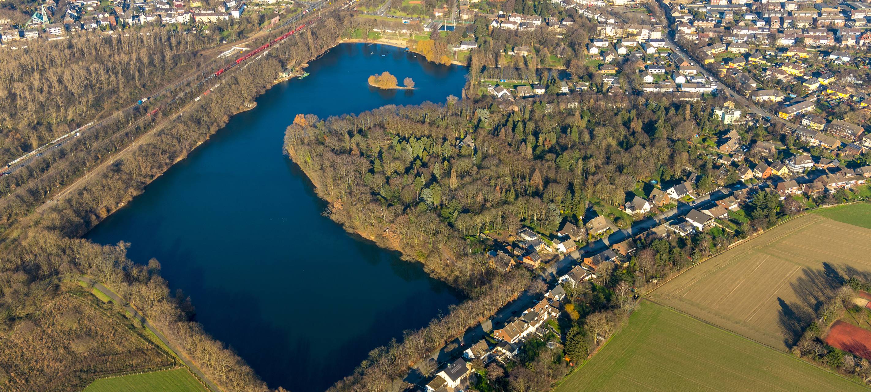 Vermisste gefunden: Spaziergänger rettet 63-Jährige am Kruppsee