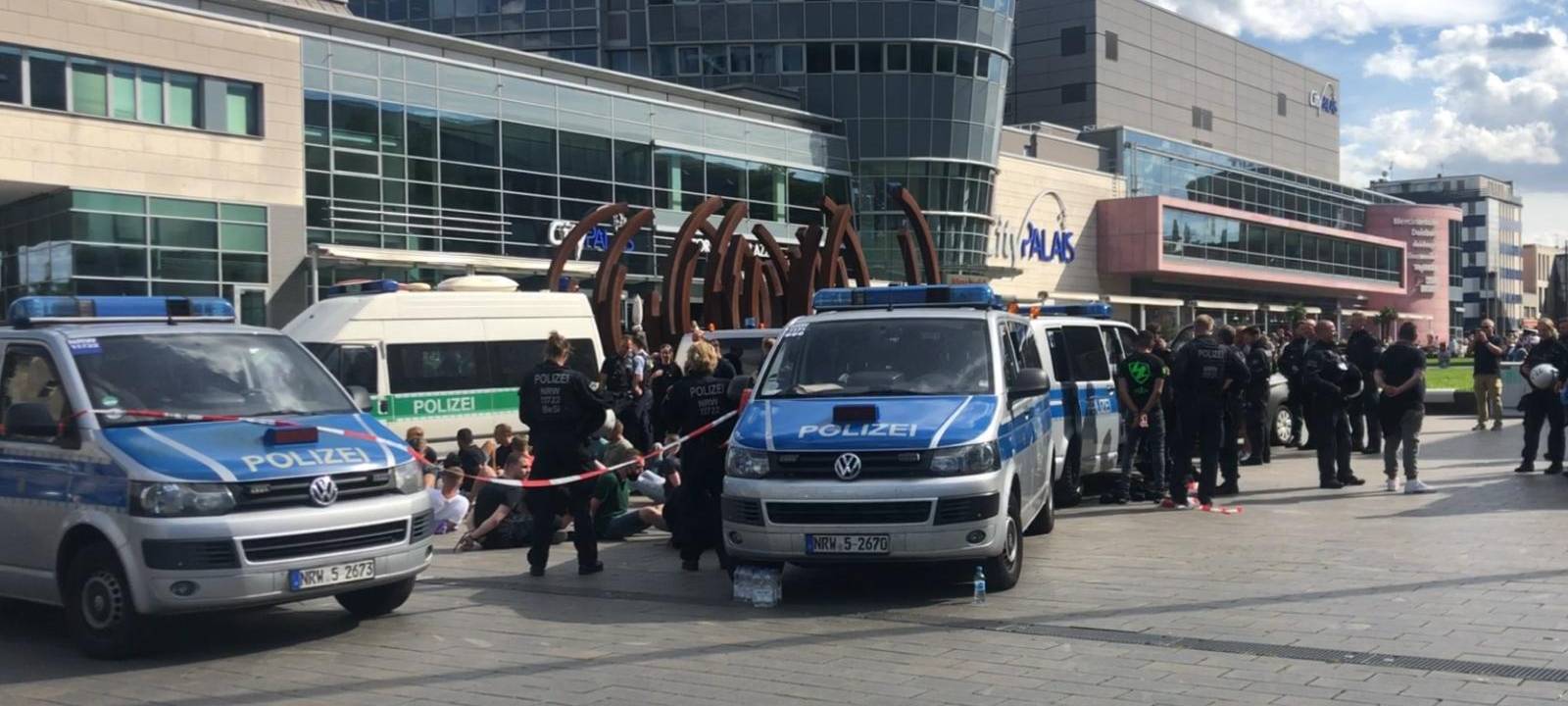 Fußballfans randalieren in der Innenstadt