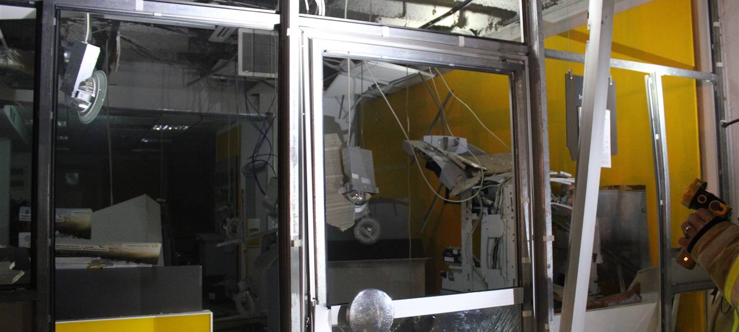 Polizei Duisburg sucht Zeugen nach Geldautomatensprengung