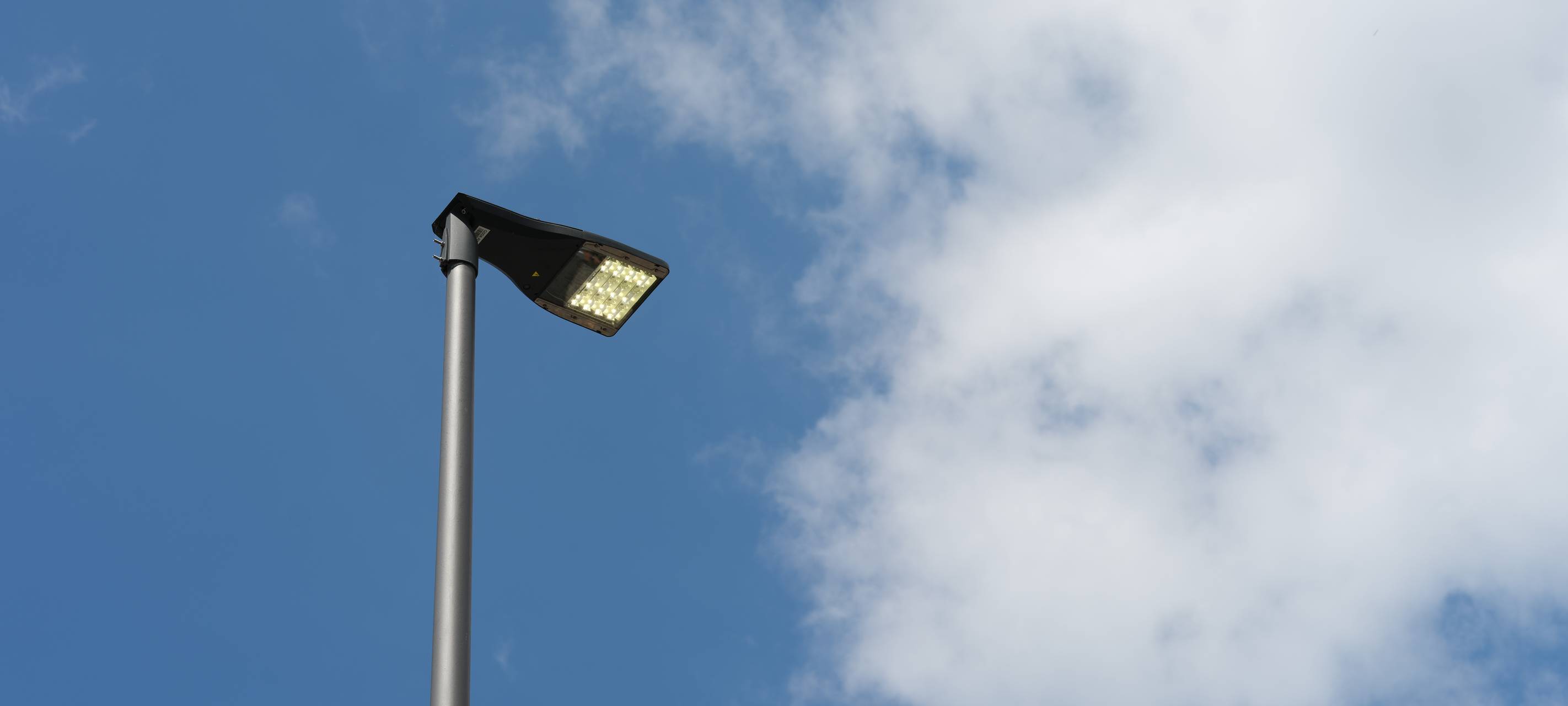 Bisher keine weiteren smarten Straßenlaternen in Duisburg