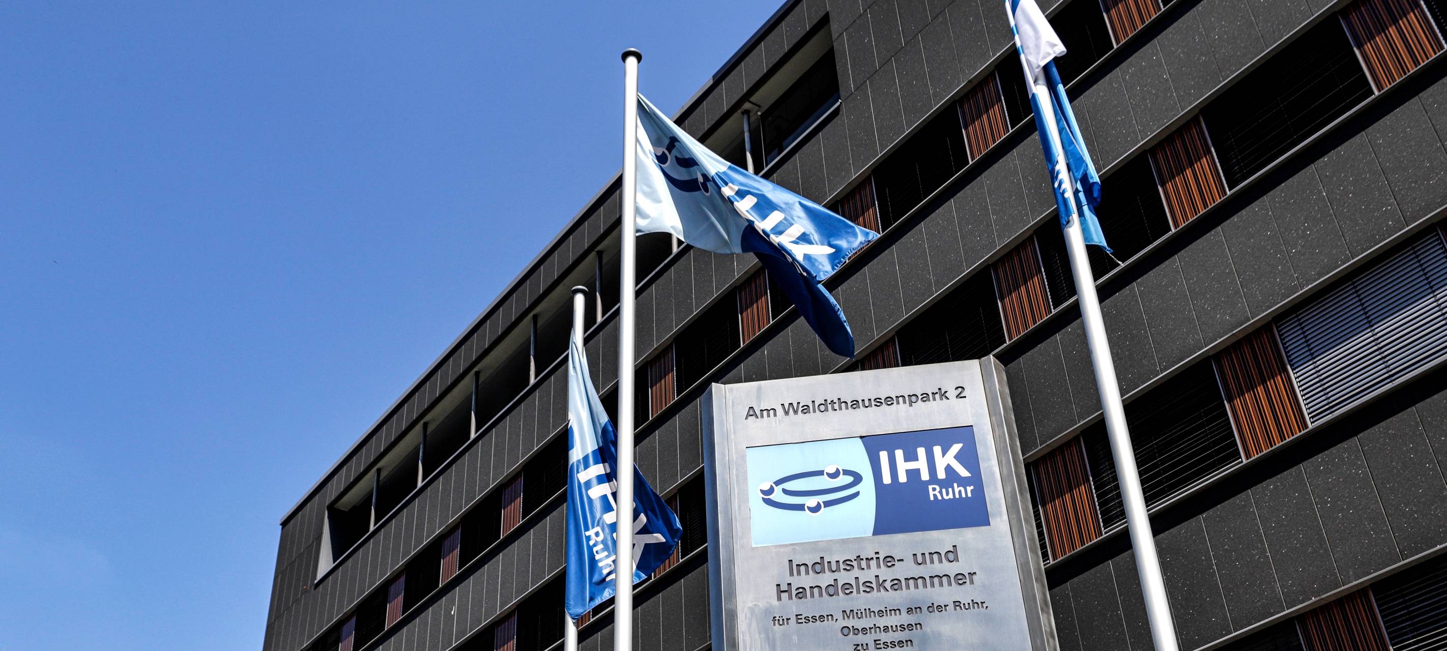 IHK-Umfrage: Gute Aussichten für Duisburger Wirtschaft