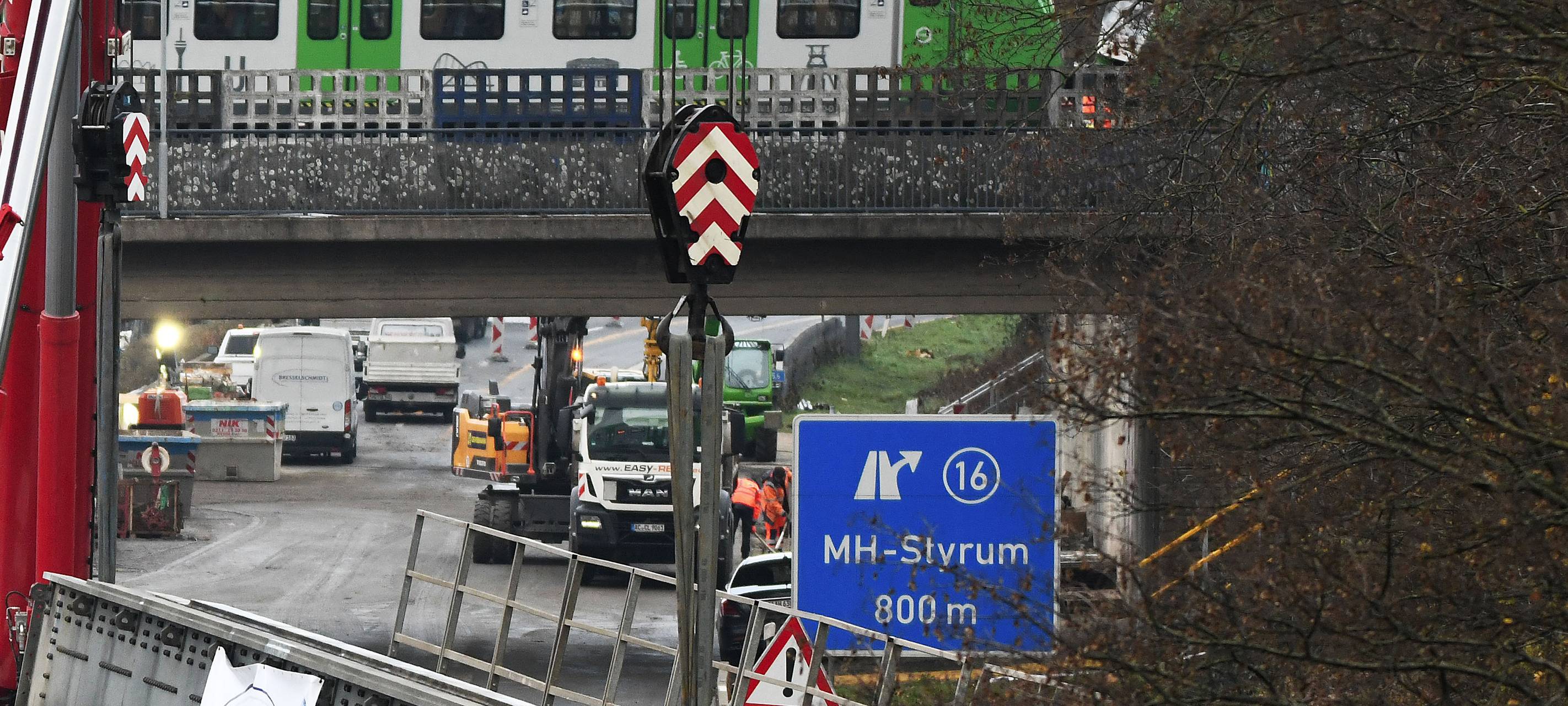 Verkehr: Vollsperrung A40 und Ferienstaus