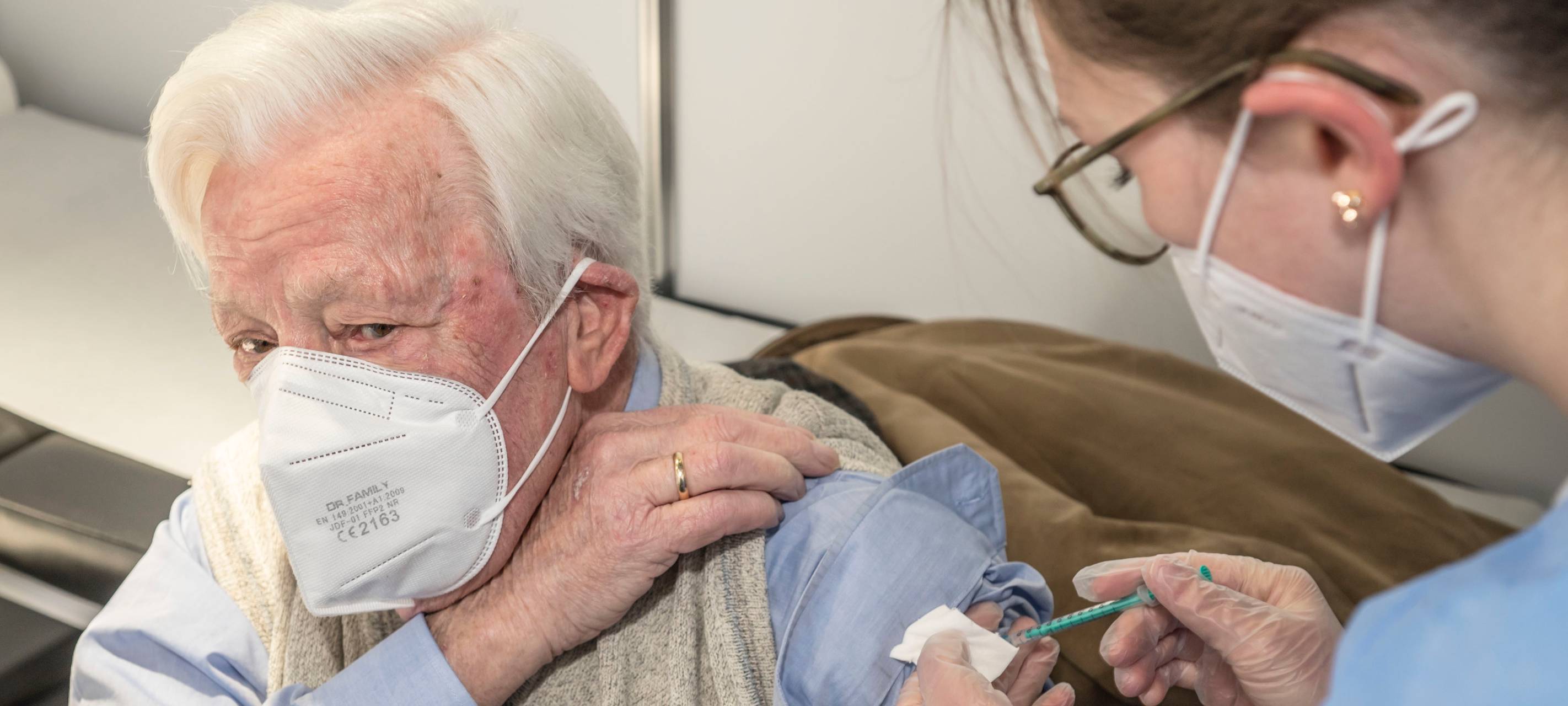 Impfstart in Duisburg laut Stadt reibungslos verlaufen