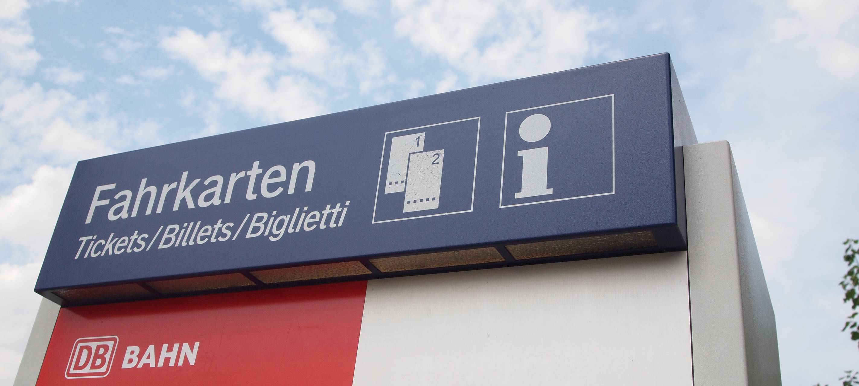 DVG verschickt 49€-Ticket