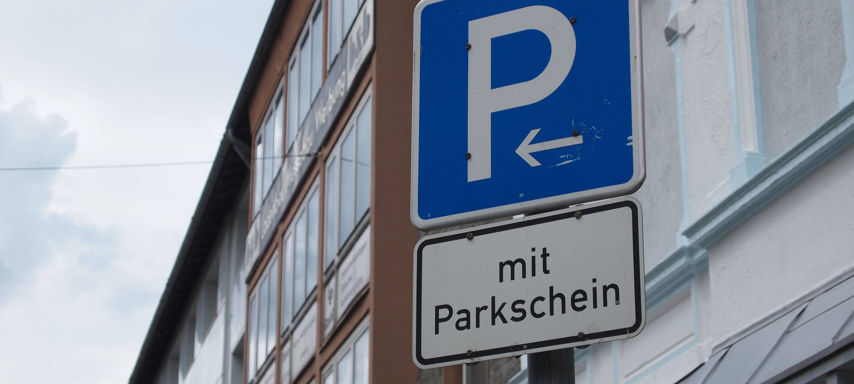 Duisburger melden deutlich mehr Parkverstöße