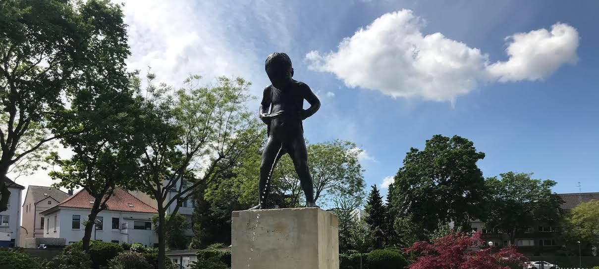 Männeken Piss wieder in Ruhrort