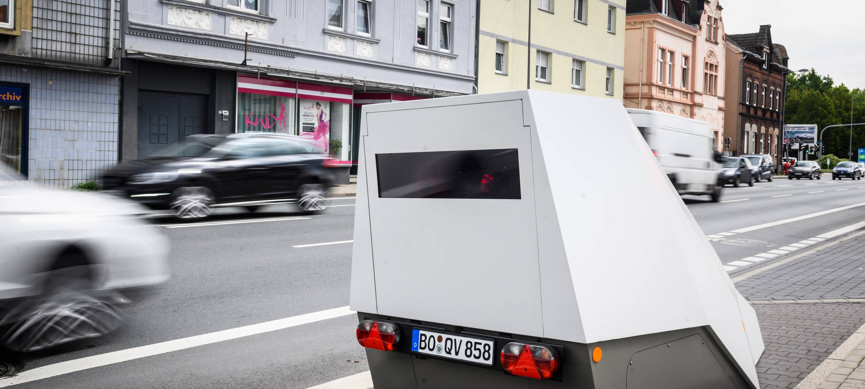 Neuer Blitzer "Enforcement Trailer" in Duisburg