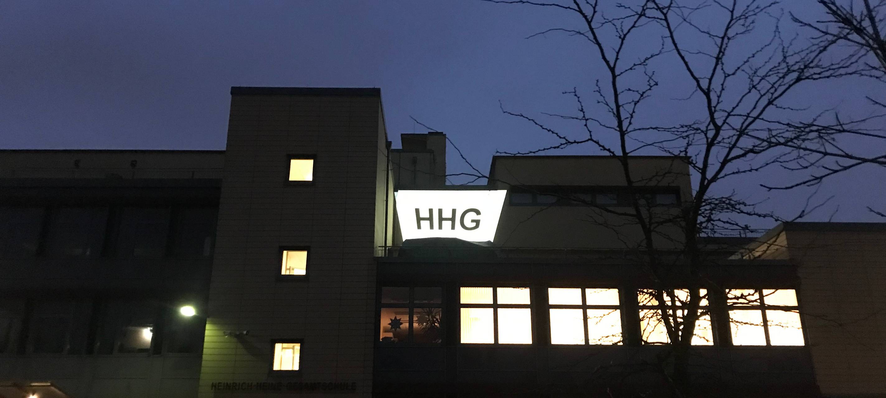 Rheinhausen: Heinrich-Heine-Gesamtschule Lichtaktion