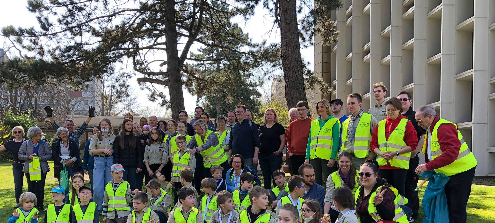 Müllsammelaktion in Rheinhausen