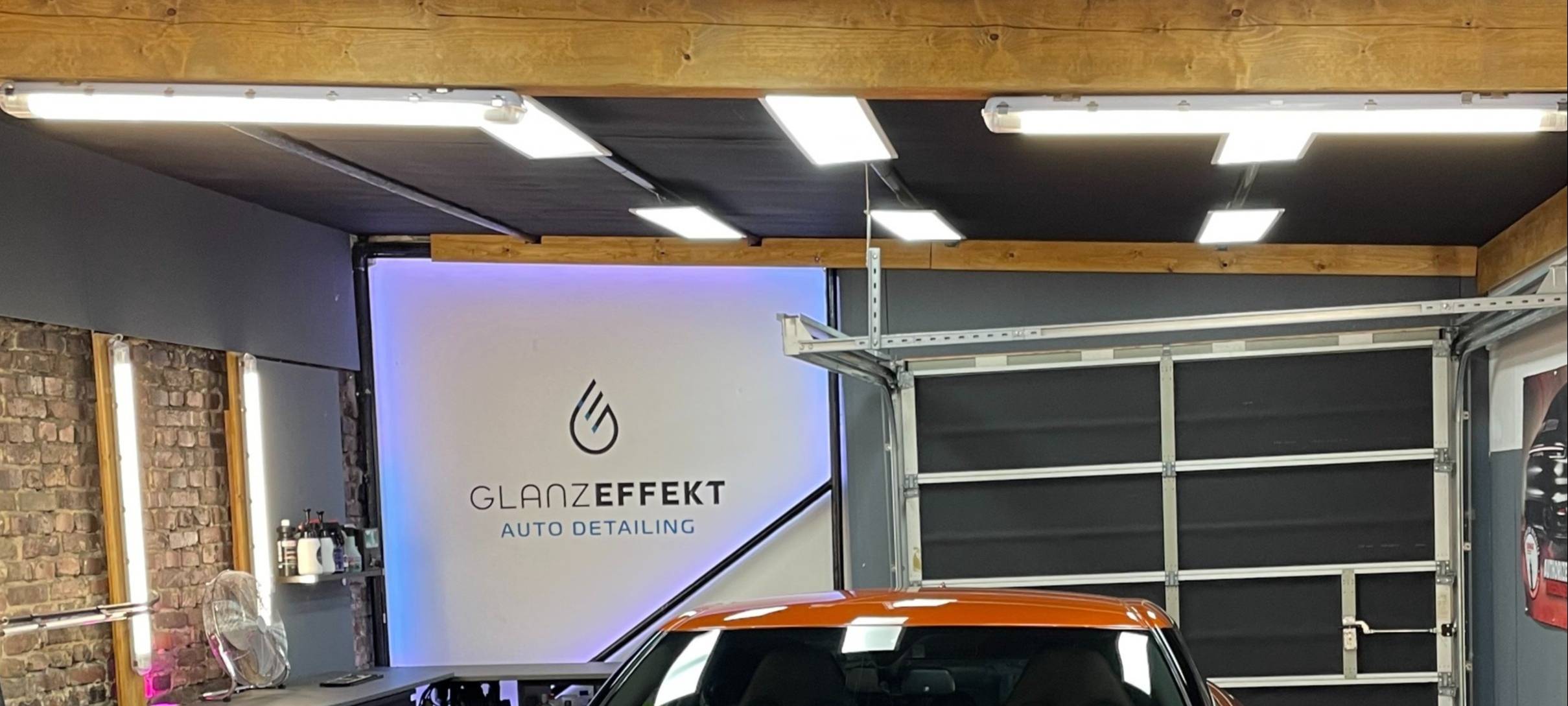 Glanzeffekt in Neudorf poliert Autos auf Hochglanz