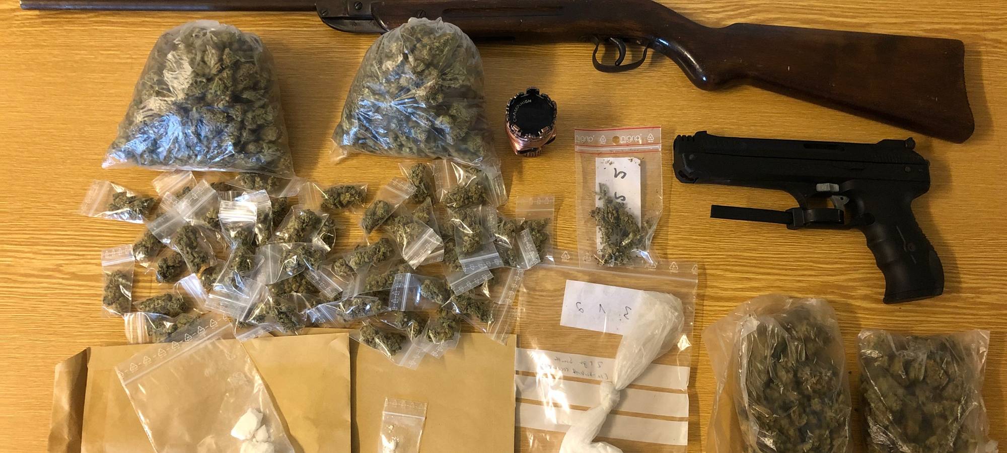 Drogenrazzia: sechs Verdächtige festgenommen