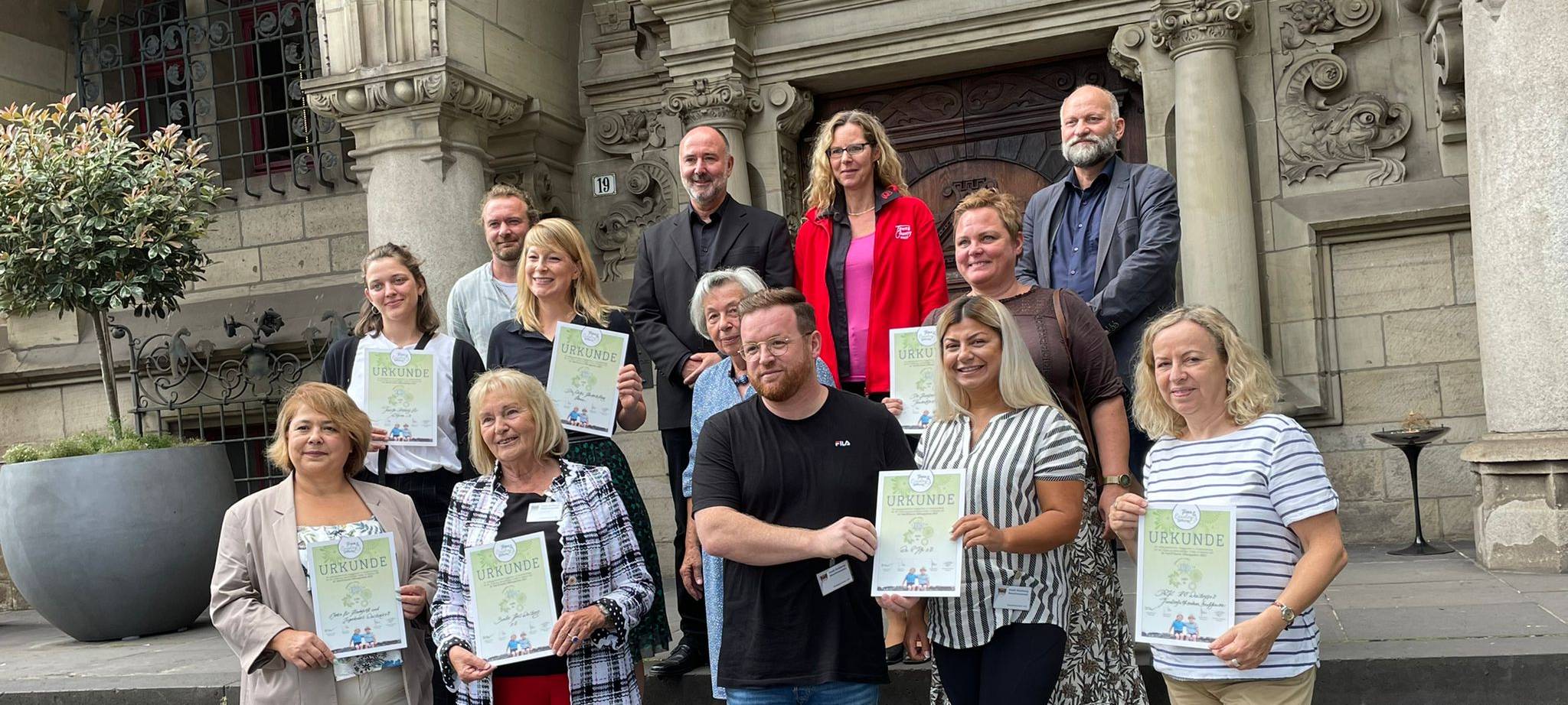 7.000 Euro Spende für Duisburger Vereine und Initiativen