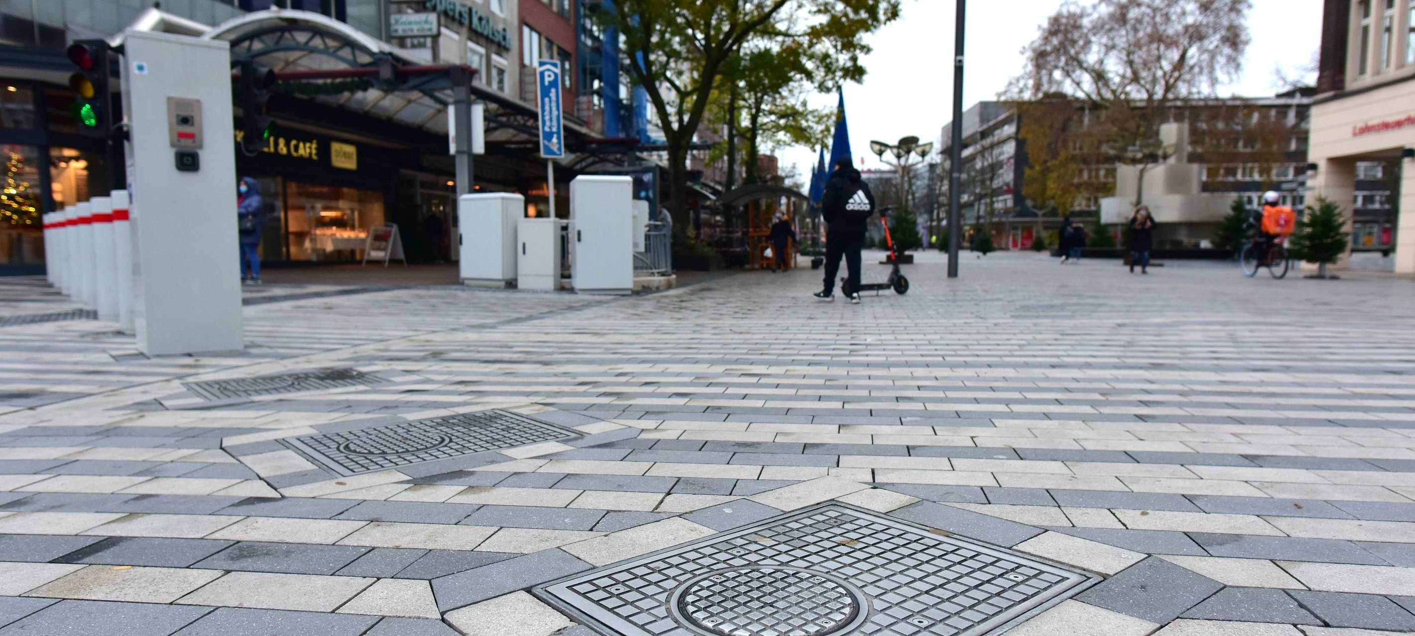 Anti Terror Poller an der Königstraße werden repariert