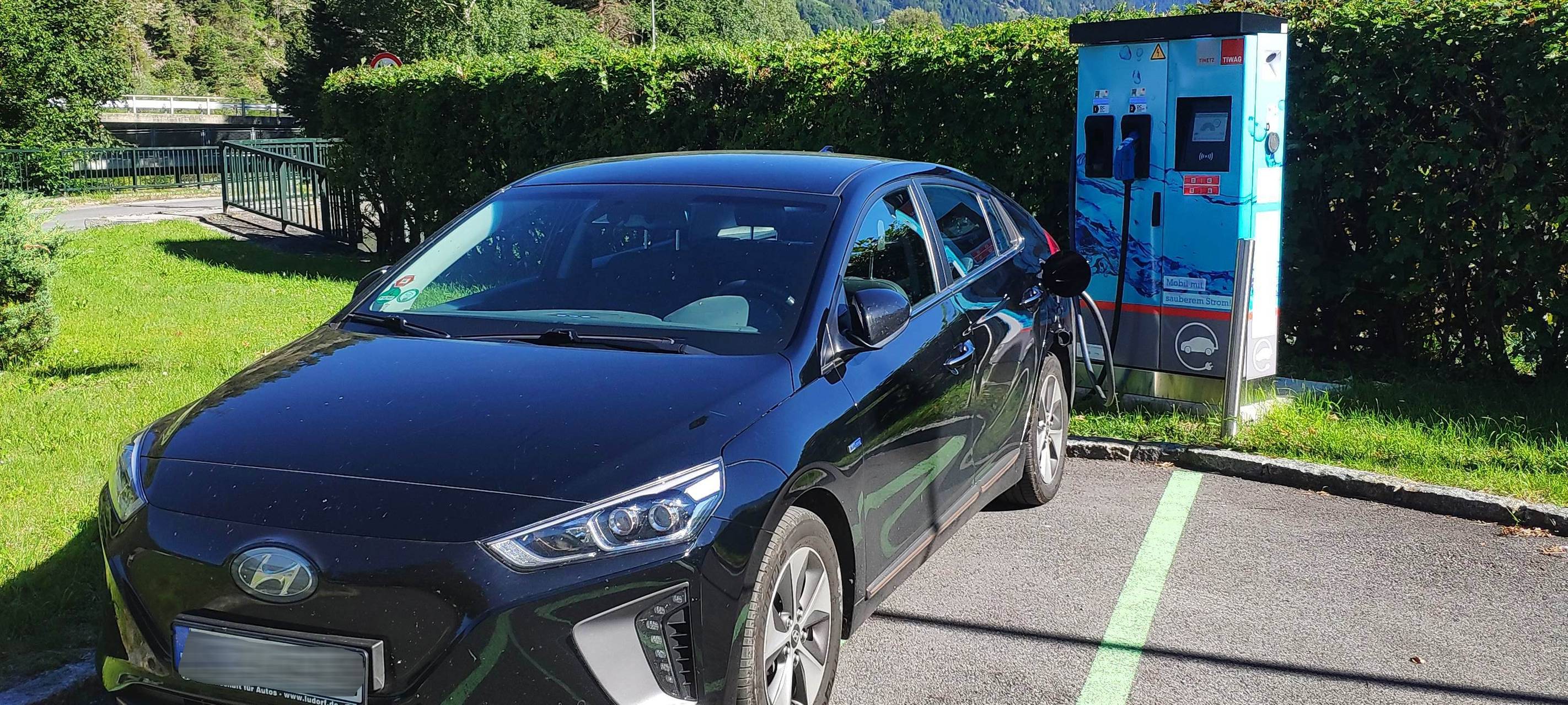 Studie des ADAC: Nicht immer lohnt sich der Kauf eines E-Autos