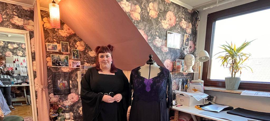 Selfmade-Elfenbrautkleider in Neudorf