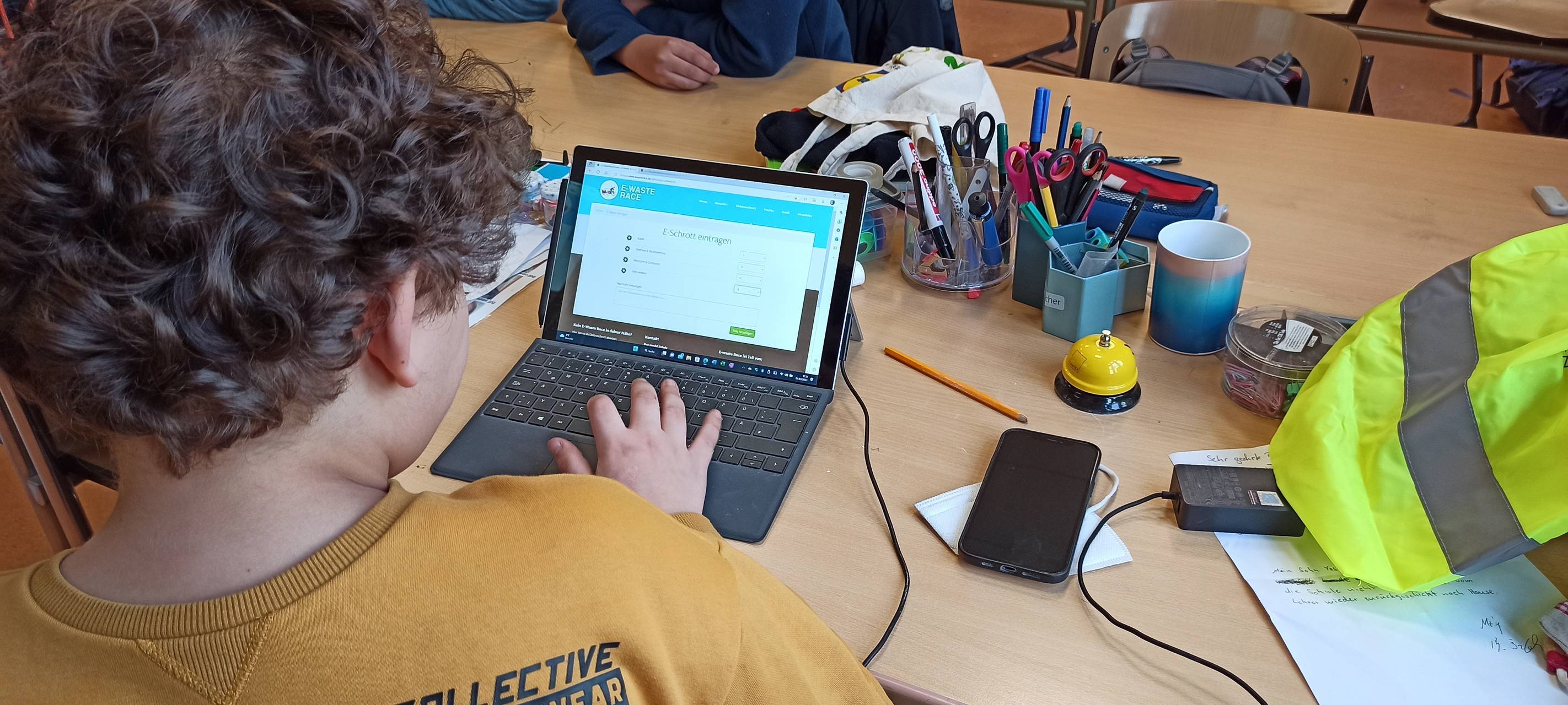"E-Waste Race" an Duisburger Schulen gestartet