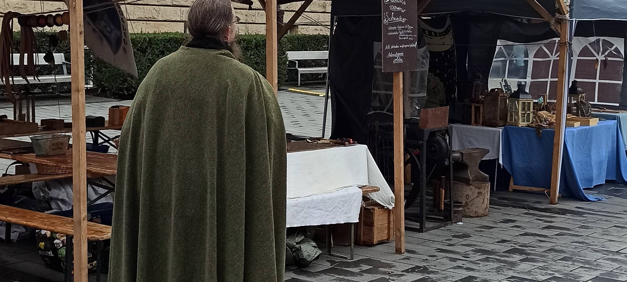 Kunsthandwerkermarkt in der City gestartet