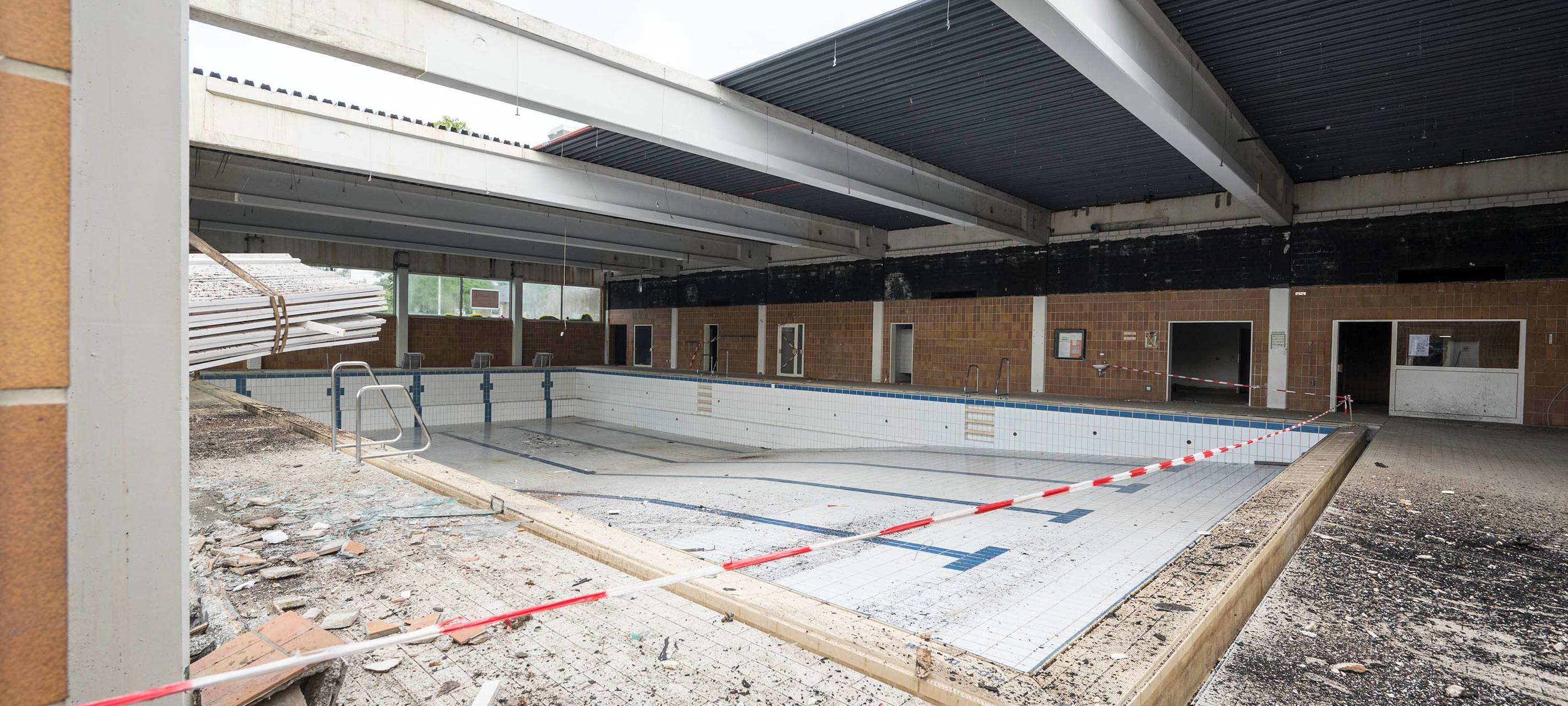 Hallenbad Großenbaum wird abgerissen