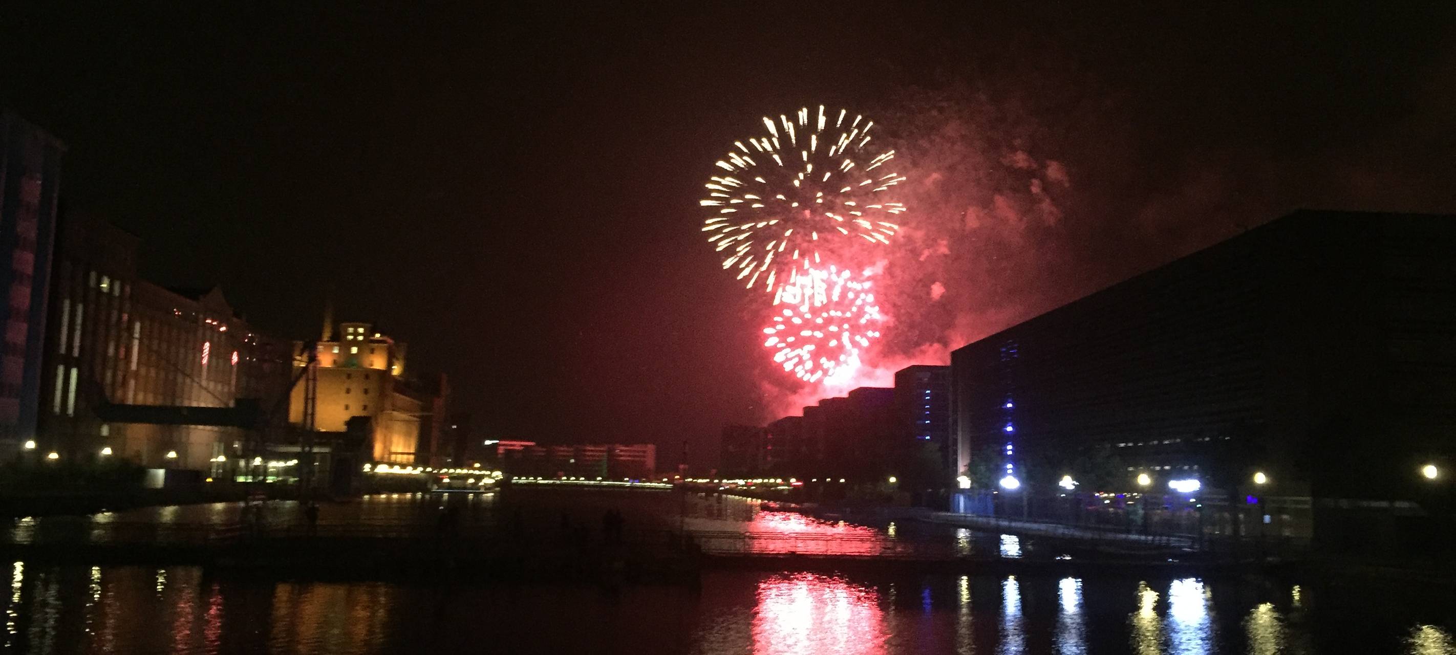 Extraschicht mit Hafenparty, Lichtinstallation und Bella Italia