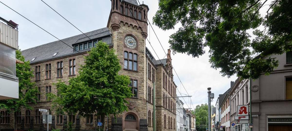 Rechtsextreme Aufkleber in Ruhrort entdeckt