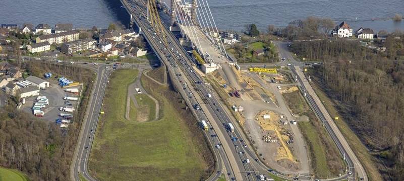 A40-Rheinbrücke in Neuenkamp wieder frei