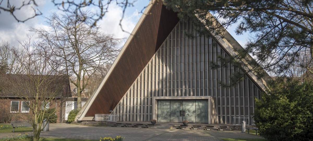 Zeugen gesucht: Gräber auf Friedhof in Aldenrade verwüstet