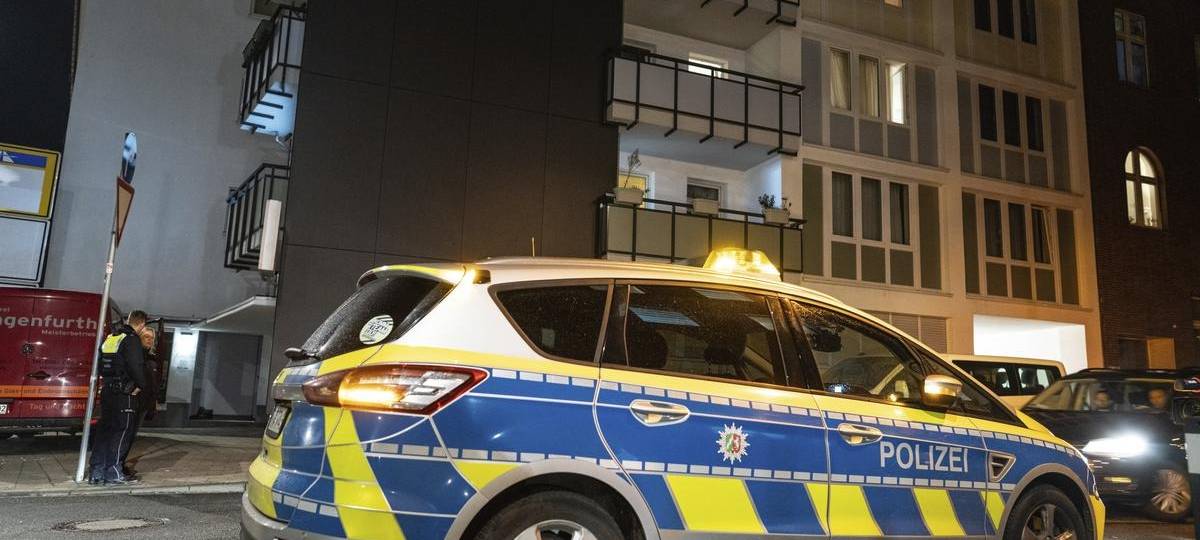 Fahndung nach Schüssen auf Straßenbahn