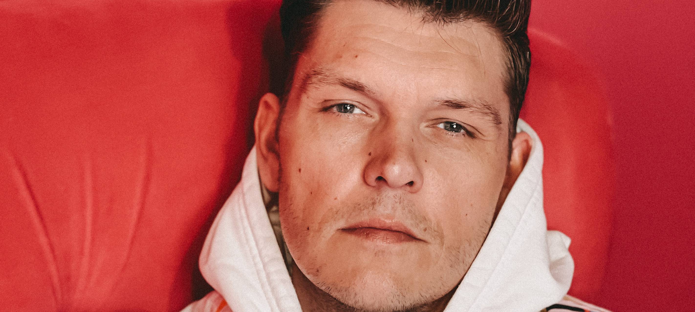 Sänger und Musicaldarsteller Dennis Henschel